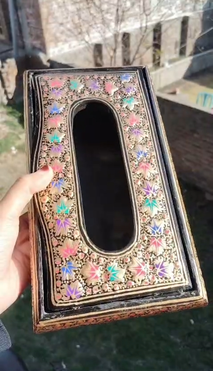 Tissue Box thumbnail 1